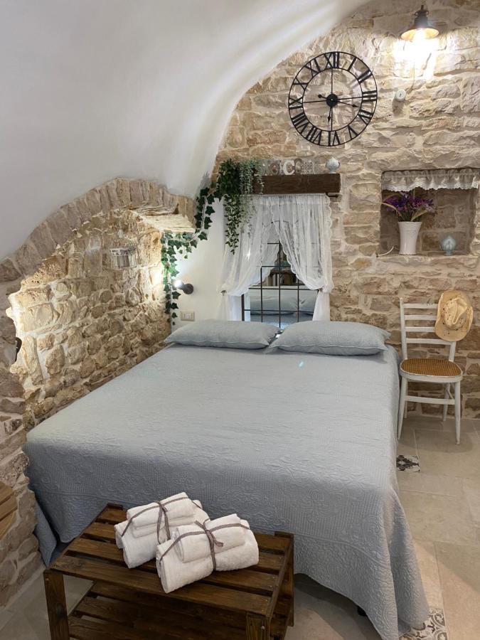 トゥーリ Domus Klara Bed & Breakfast エクステリア 写真