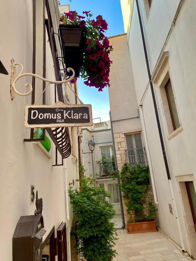 トゥーリ Domus Klara Bed & Breakfast エクステリア 写真