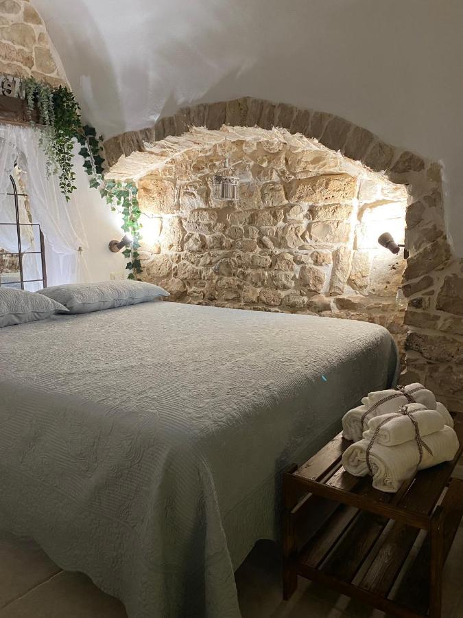 トゥーリ Domus Klara Bed & Breakfast エクステリア 写真