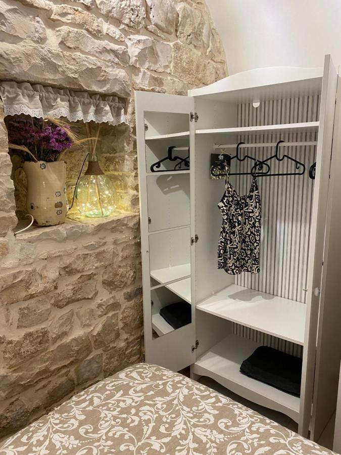 トゥーリ Domus Klara Bed & Breakfast エクステリア 写真