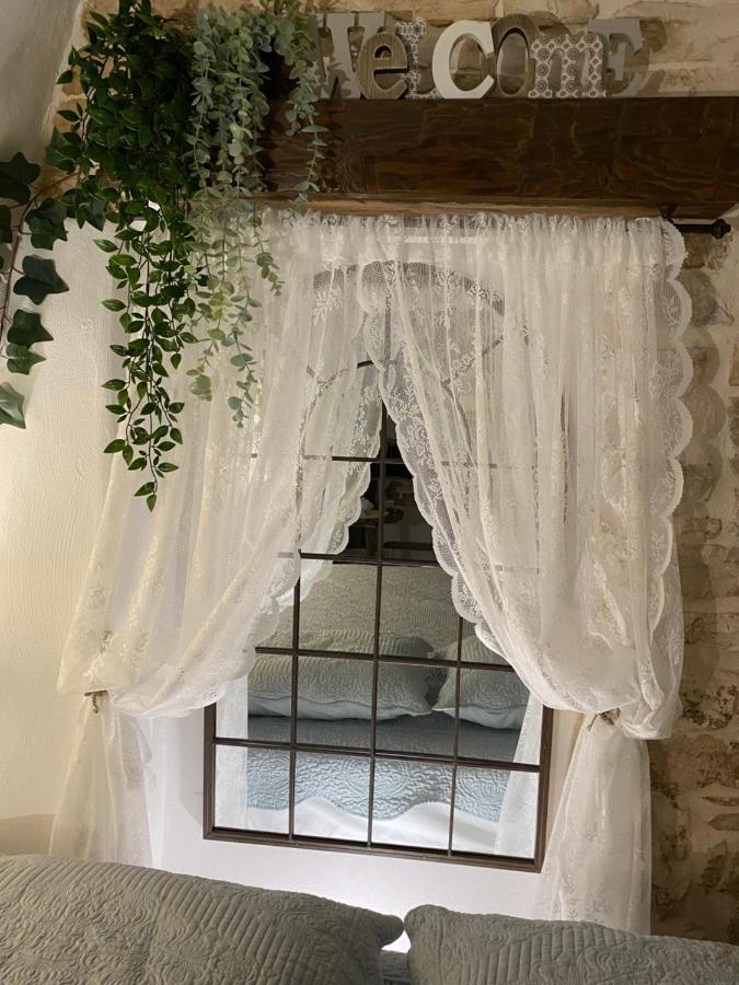 トゥーリ Domus Klara Bed & Breakfast エクステリア 写真