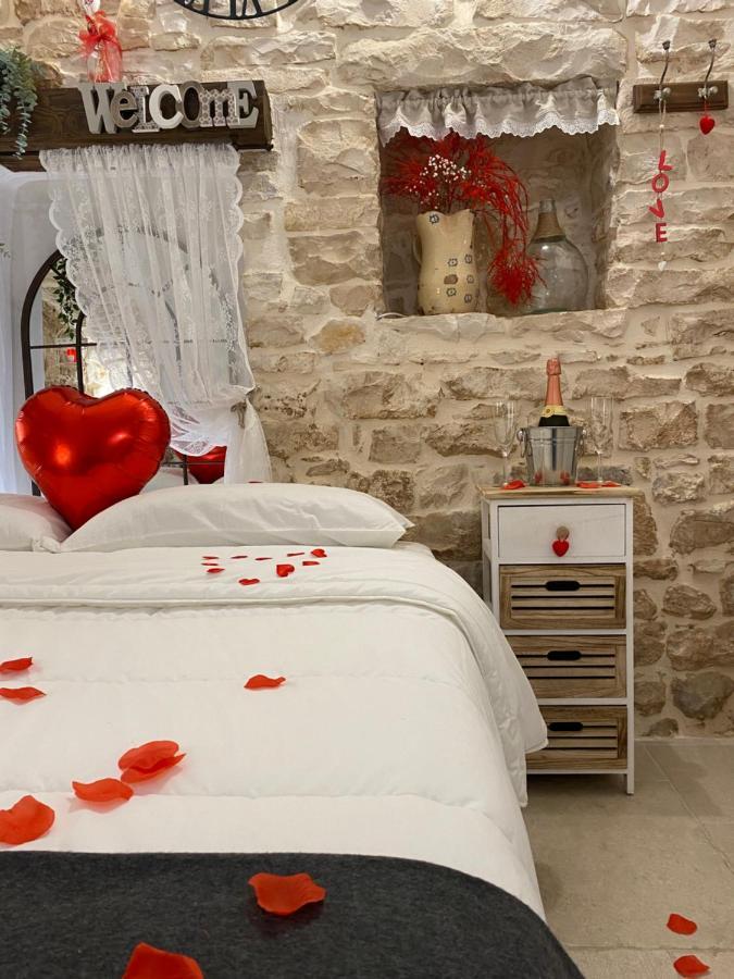トゥーリ Domus Klara Bed & Breakfast エクステリア 写真