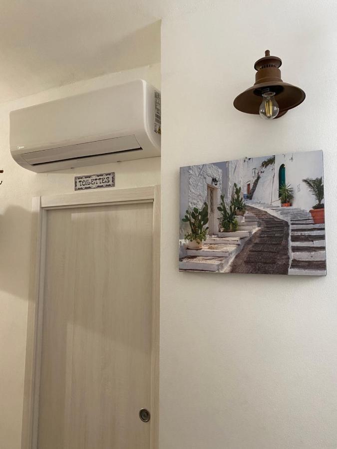 トゥーリ Domus Klara Bed & Breakfast エクステリア 写真