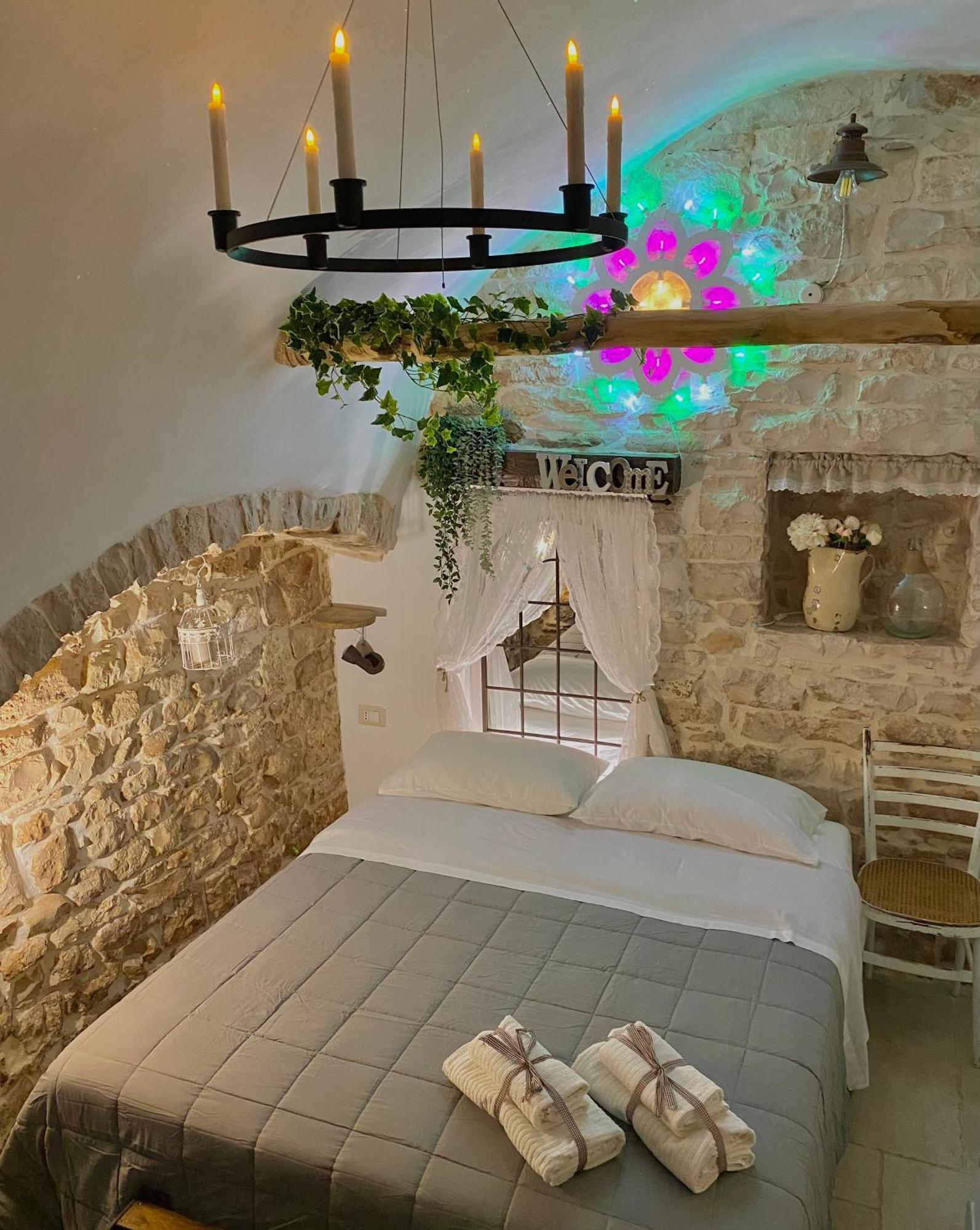 トゥーリ Domus Klara Bed & Breakfast エクステリア 写真
